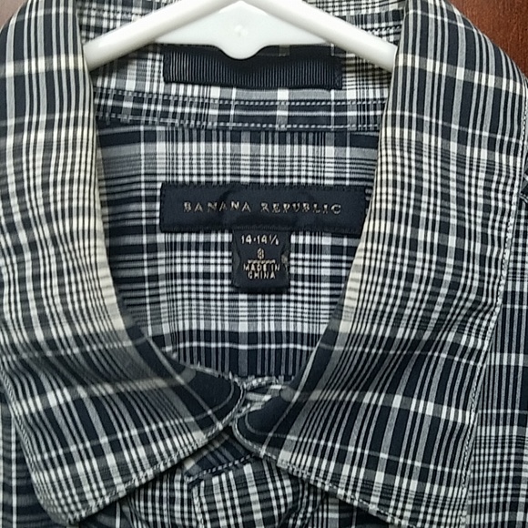 Banana Republic Mens Shirt - Picture 2 of 2